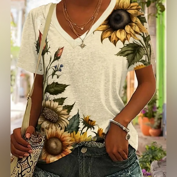 Ella Tops - Ella Vibrant Floral Sunflower Print V Neck Short Sleeve Summer T-shirt LG New
